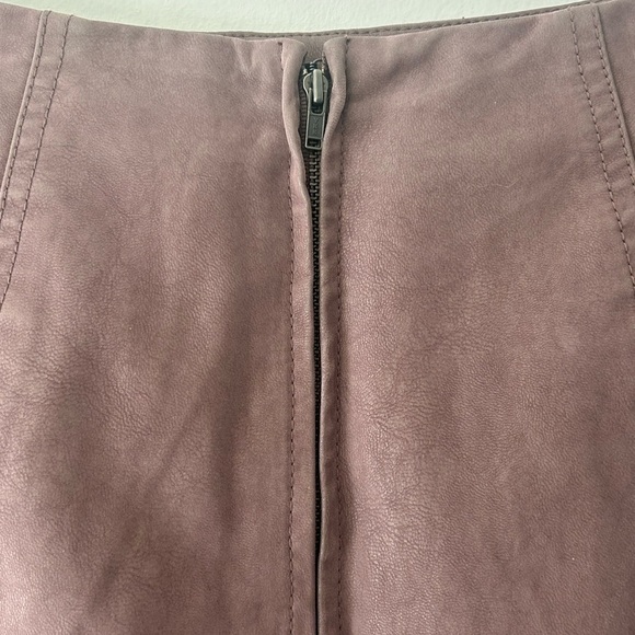 Free People Modern Femme Vegan Suede Mini Skirt Sz 4 - Picture 6 of 9